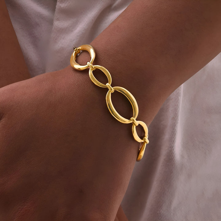Celina™ | Raffiniertes Kettenarmband